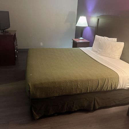 Deluxe Inn ボージャー・シティ エクステリア 写真